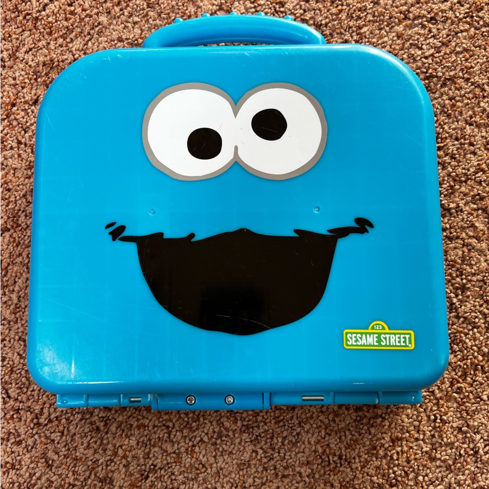 Sesame Street Cookie Monster Number Suitcase Toy
